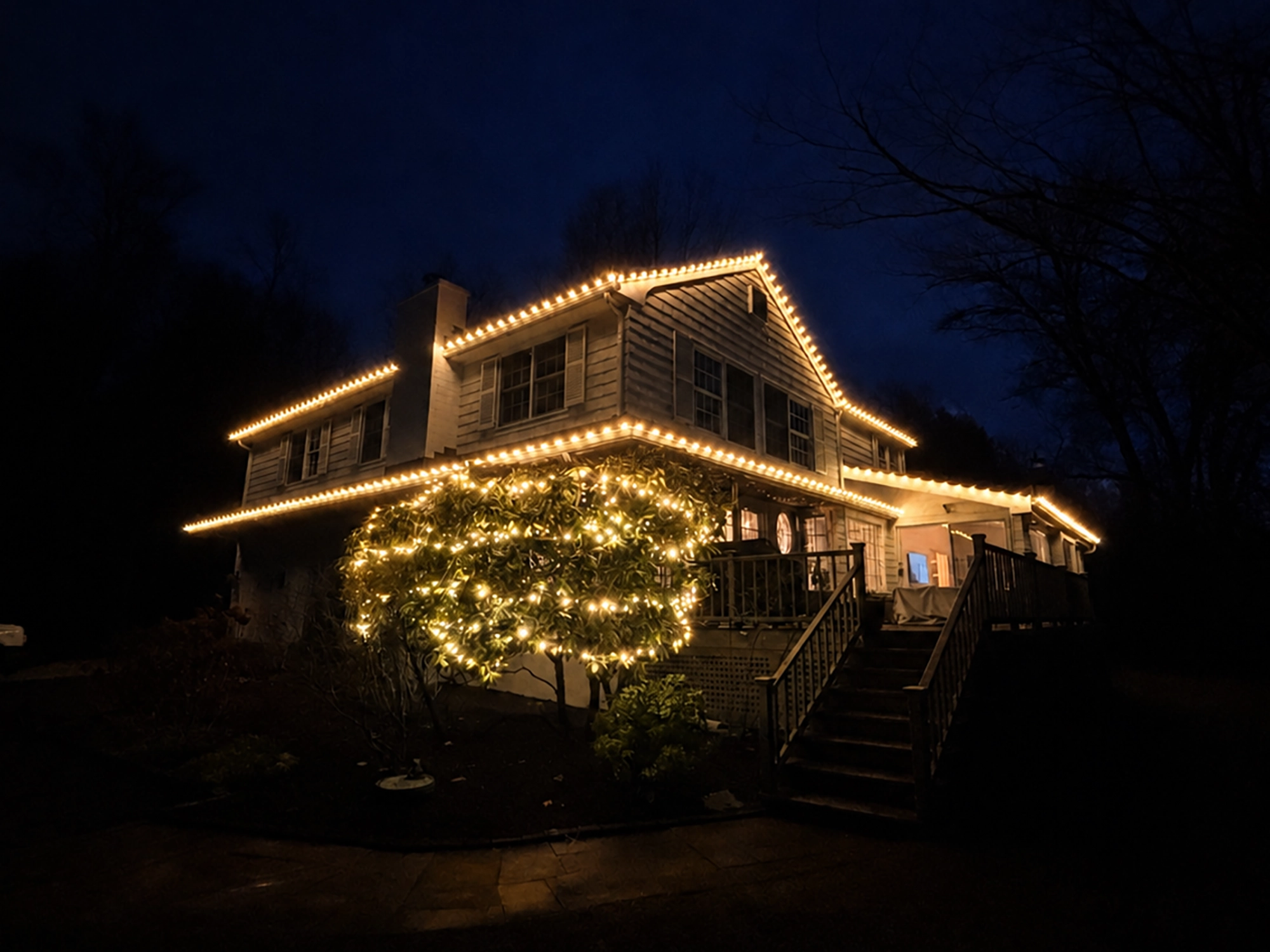 Fairfield County Home Christmas light 